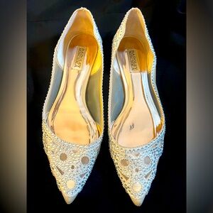 BADGLEY MISCHKA Gigi Crystal Pointed Toe Flat | 9.5